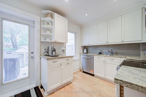 Photo 12 at 164 Douglas Avenue, Lawrence Park South, Toronto