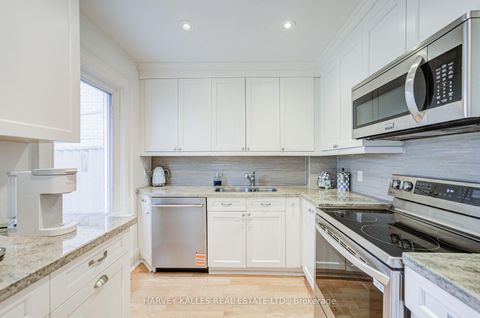 Photo 13 at 164 Douglas Avenue, Lawrence Park South, Toronto