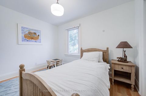 Photo 23 at 164 Douglas Avenue, Lawrence Park South, Toronto