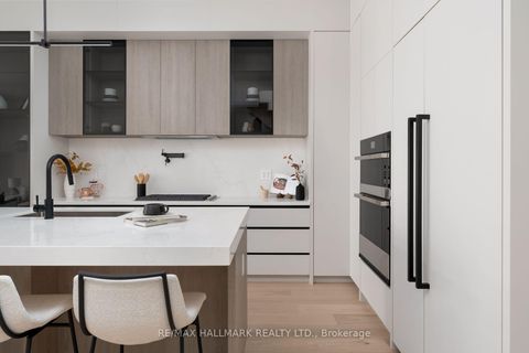 Photo 13 at 104 Yardley Avenue, Parkview, Toronto