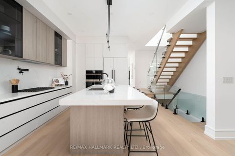 Photo 17 at 104 Yardley Avenue, Parkview, Toronto
