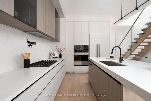 Photo 19 at 104 Yardley Avenue, Parkview, Toronto