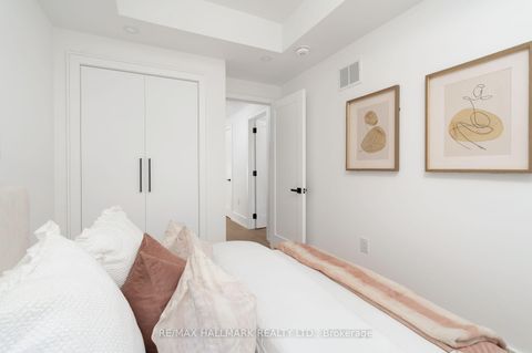 Photo 36 at 104 Yardley Avenue, Parkview, Toronto