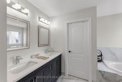 Photo 29 at 37 Redfinch Crescent, Vellore Village, Vaughan