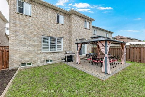 Photo 47 at 37 Redfinch Crescent, Vellore Village, Vaughan