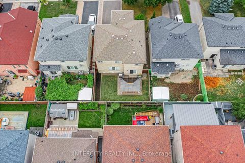 Photo 49 at 37 Redfinch Crescent, Vellore Village, Vaughan