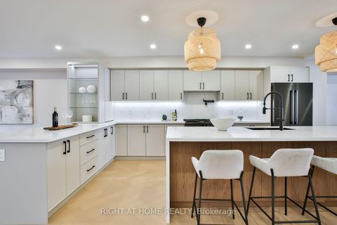 Photo 12 at 106 Eastbourne Avenue, Eglinton, Toronto