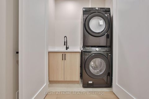Photo 32 at 106 Eastbourne Avenue, Eglinton, Toronto