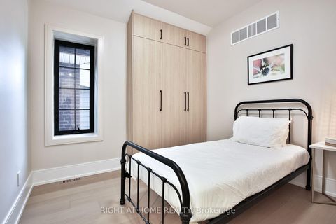 Photo 35 at 106 Eastbourne Avenue, Eglinton, Toronto