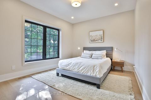 Photo 36 at 106 Eastbourne Avenue, Eglinton, Toronto