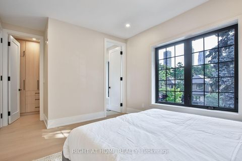 Photo 37 at 106 Eastbourne Avenue, Eglinton, Toronto