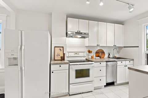 Photo 10 at 21 Mendel Avenue, Danforth, Toronto
