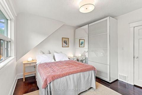 Photo 17 at 21 Mendel Avenue, Danforth, Toronto
