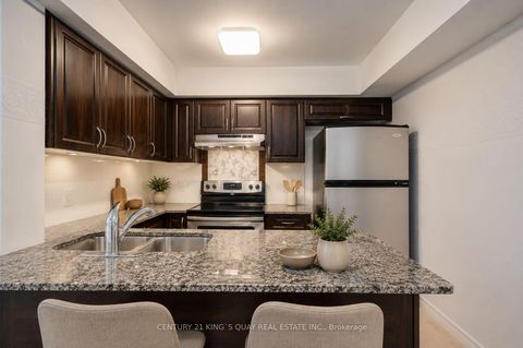 Photo 7 at 227 - 60 Fairfax Crescent, Birchmount, Toronto