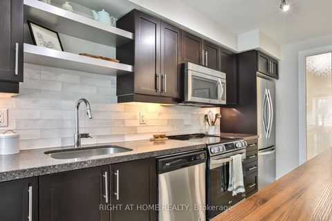 Photo 7 at 1623 - 525 Adelaide Street W, Waterfront Communities C1, Toronto