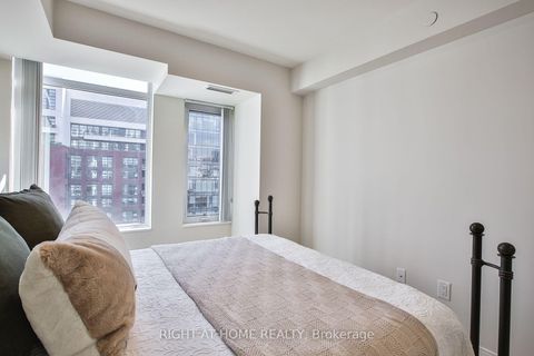 Photo 15 at 1623 - 525 Adelaide Street W, Waterfront Communities C1, Toronto