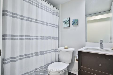 Photo 17 at 1623 - 525 Adelaide Street W, Waterfront Communities C1, Toronto