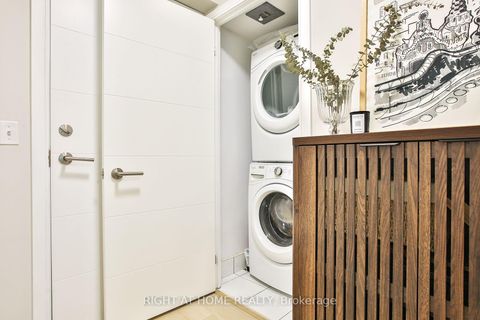 Photo 22 at 1623 - 525 Adelaide Street W, Waterfront Communities C1, Toronto