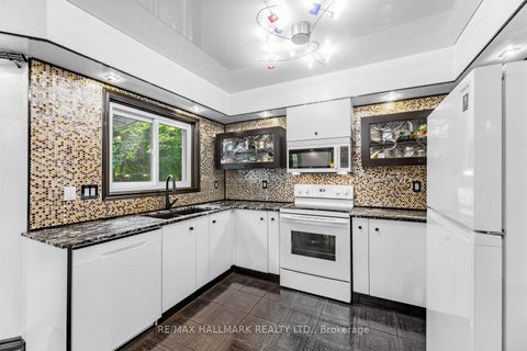 Photo 15 at 106 Larratt Lane, Westbrook, Richmond Hill