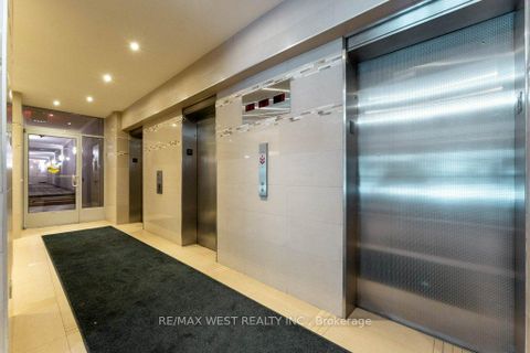 Photo 6 at 807 - 240 Scarlett Road, Smythe, Toronto