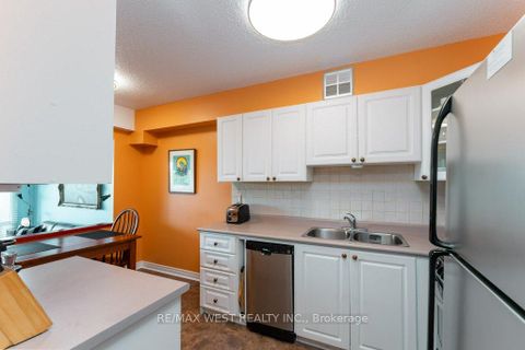 Photo 13 at 807 - 240 Scarlett Road, Smythe, Toronto