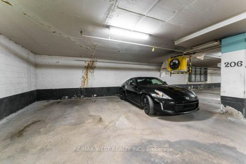 Photo 34 at 807 - 240 Scarlett Road, Smythe, Toronto