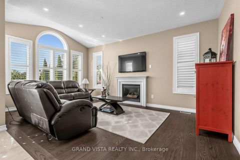Photo 9 at 31 Routledge Drive, Oak Ridges, Richmond Hill
