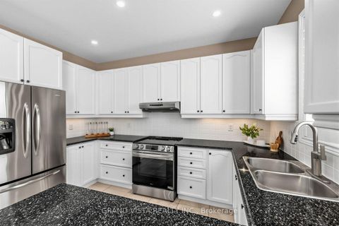 Photo 14 at 31 Routledge Drive, Oak Ridges, Richmond Hill