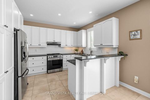 Photo 16 at 31 Routledge Drive, Oak Ridges, Richmond Hill