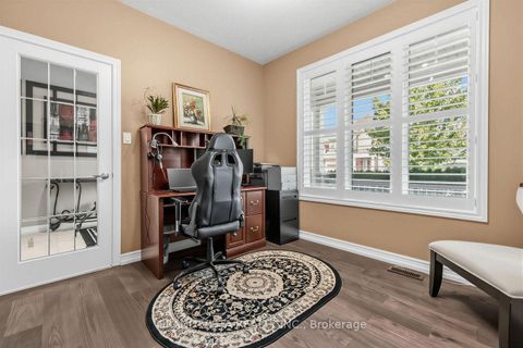 Photo 17 at 31 Routledge Drive, Oak Ridges, Richmond Hill