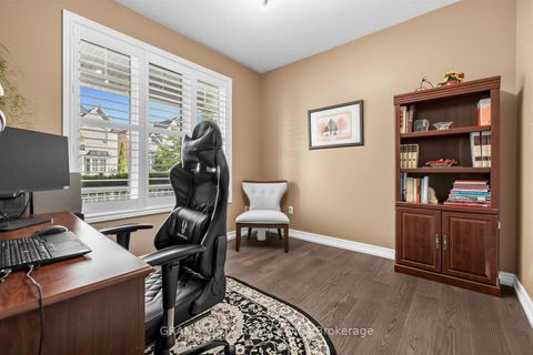 Photo 18 at 31 Routledge Drive, Oak Ridges, Richmond Hill
