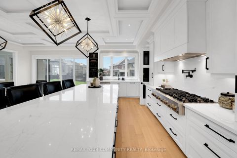 Photo 8 at 36 Arbordale Drive, Vellore Village, Vaughan