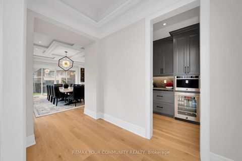 Photo 12 at 36 Arbordale Drive, Vellore Village, Vaughan