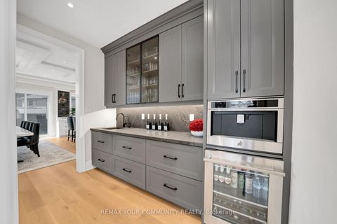 Photo 13 at 36 Arbordale Drive, Vellore Village, Vaughan