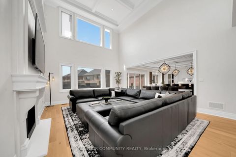 Photo 18 at 36 Arbordale Drive, Vellore Village, Vaughan