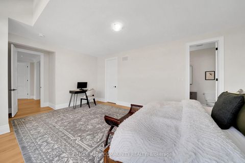 Photo 36 at 36 Arbordale Drive, Vellore Village, Vaughan