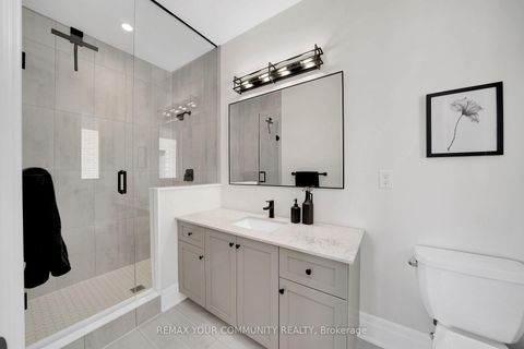 Photo 37 at 36 Arbordale Drive, Vellore Village, Vaughan