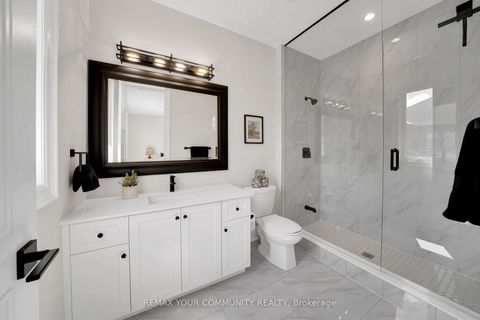 Photo 43 at 36 Arbordale Drive, Vellore Village, Vaughan