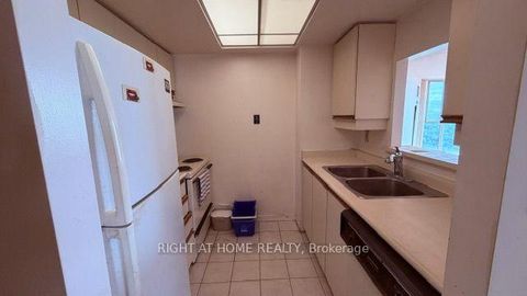 Photo 4 at 2310 - 5 Concorde Place, Don Mills, Toronto