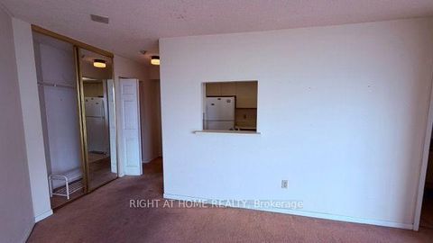 Photo 5 at 2310 - 5 Concorde Place, Don Mills, Toronto