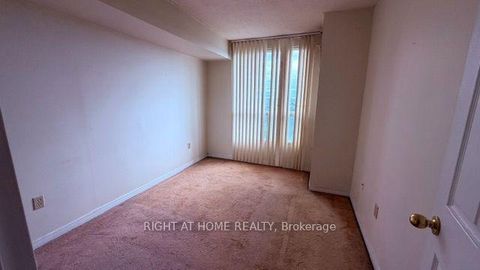 Photo 9 at 2310 - 5 Concorde Place, Don Mills, Toronto