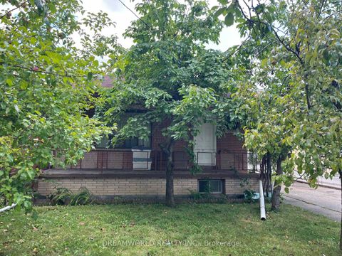 Photo 1 at 167 Redwater Drive, Kipling, Toronto