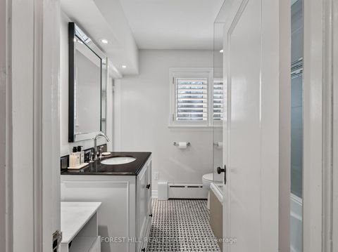 Photo 16 at 25 Castlewood Road, Lawrence Park South, Toronto