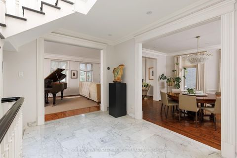 Photo 2 at 18A Deer Park Crescent, St. Clair, Toronto