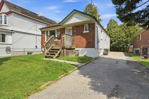 Photo 1 at 975 Victoria Park Avenue, Parkview, Toronto