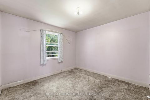Photo 14 at 975 Victoria Park Avenue, Parkview, Toronto