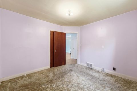 Photo 15 at 975 Victoria Park Avenue, Parkview, Toronto
