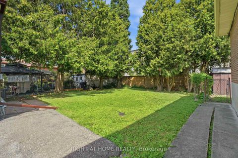 Photo 25 at 975 Victoria Park Avenue, Parkview, Toronto