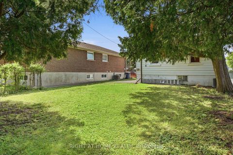 Photo 27 at 975 Victoria Park Avenue, Parkview, Toronto