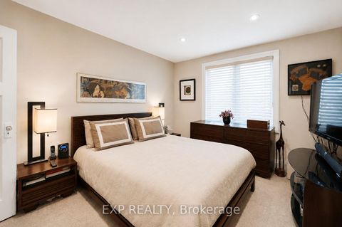 Photo 4 at 379 Davisville Avenue, Mount Pleasant East, Toronto